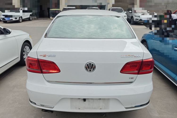 Used Volkswagen Magotan 2015 1.8TSI Advanced Model Rear