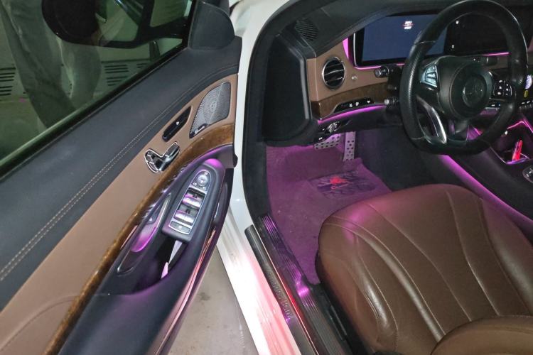 Used Brabus S-Class 2014 40S Driver Seat