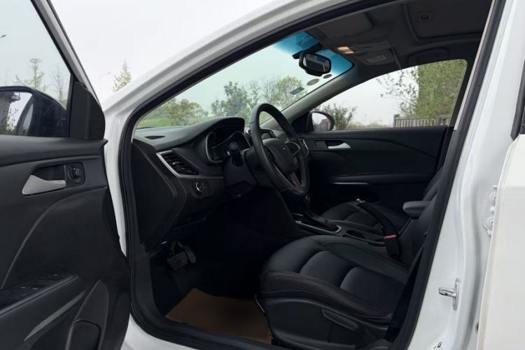 Used Chevrolet Monza 2019 Redline 320T Dual-Clutch Sporty Version China VI Standard