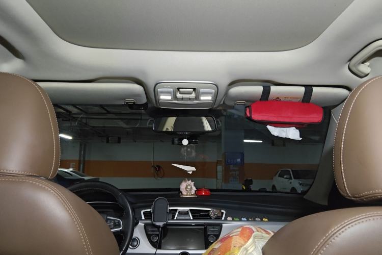 Used Geely Auto Emgrand X7 Sport 2016 1.8TD Automatic ZhiZun Version Headliner