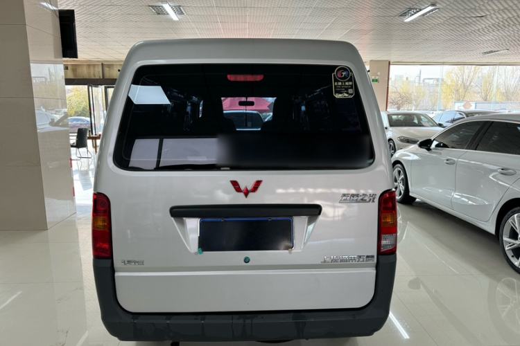 Used Wuling Zhiguang 2023 1.5L Practical Version 5/7 Seats
