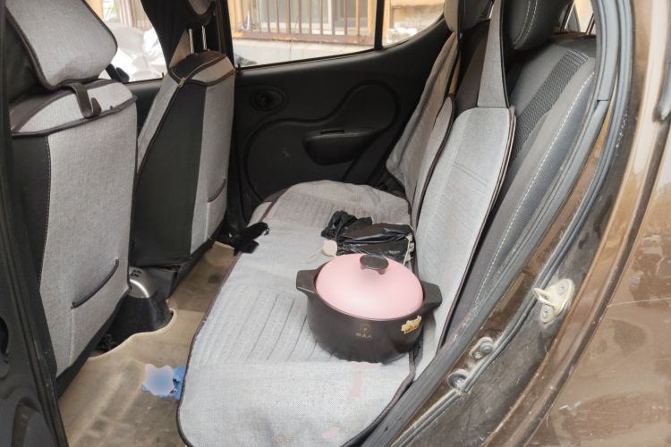 Used Chery QQ 2013 1.0L Manual Happy Edition
