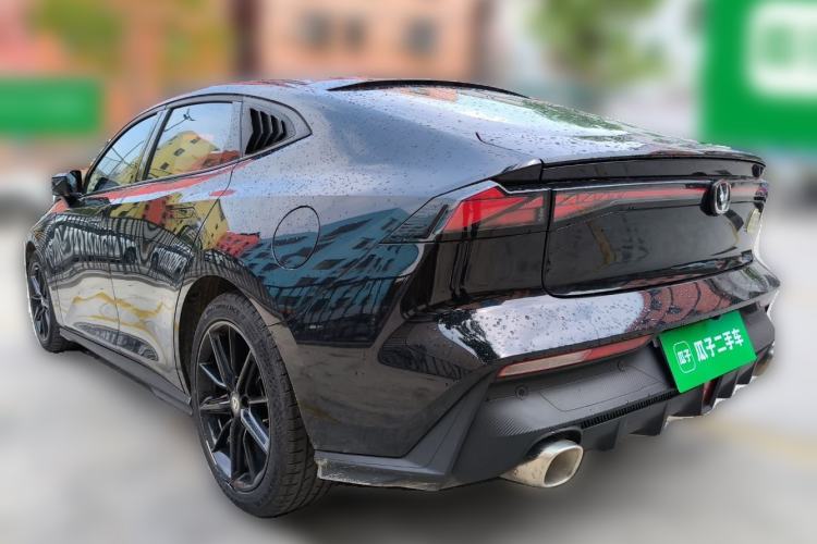 Used CHANGAN UNI-V 2023 1.5T Prestige Model
