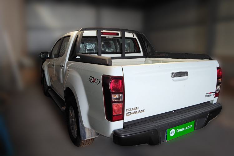 Used Isuzu D-MAX 2020 1.9T 4x4 Manual Comfort Version China VI Standard RZ4E Hi-Power
