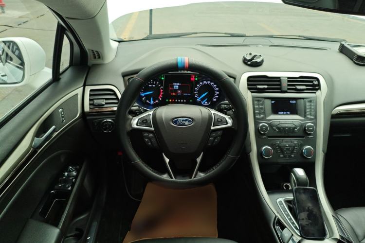 Used Ford Mondeo 2013 2.0L GTDi 200 Fashion Edition Steering Wheel