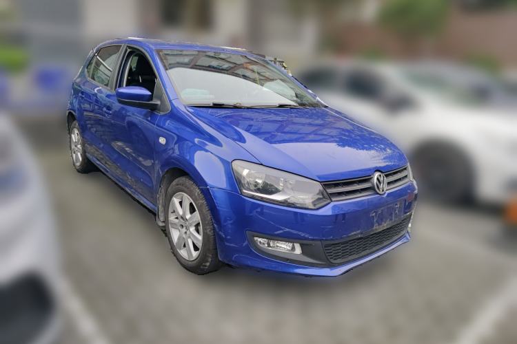 Used Volkswagen Polo 2013 1.6L Automatic Comfort Edition Front Right 45 Deg