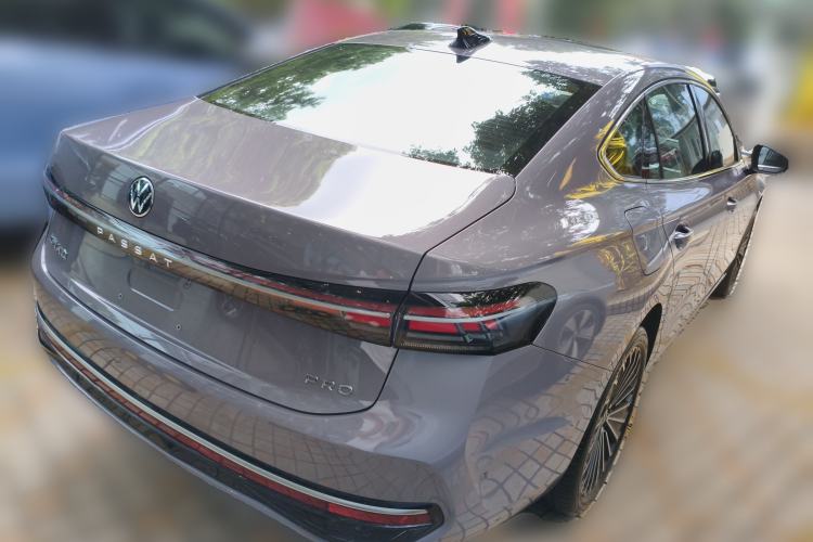 Used Volkswagen Passat 2025 Pro 380TSI Dragon Supreme Edition Rear Right 45 Deg