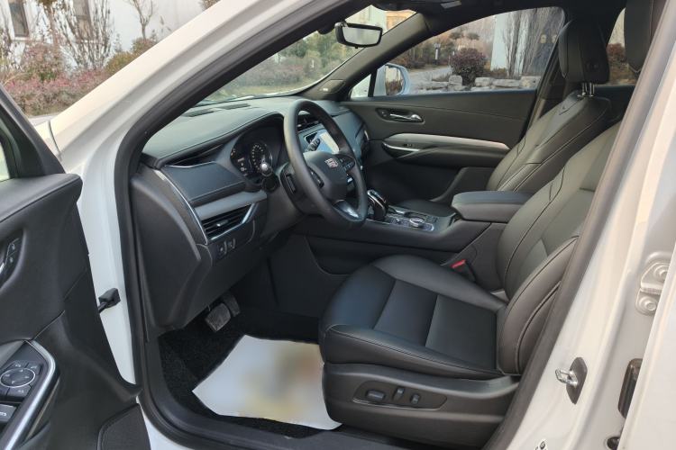 Used Cadillac XT4 2020 28T Two-Wheel-Drive Leading Version