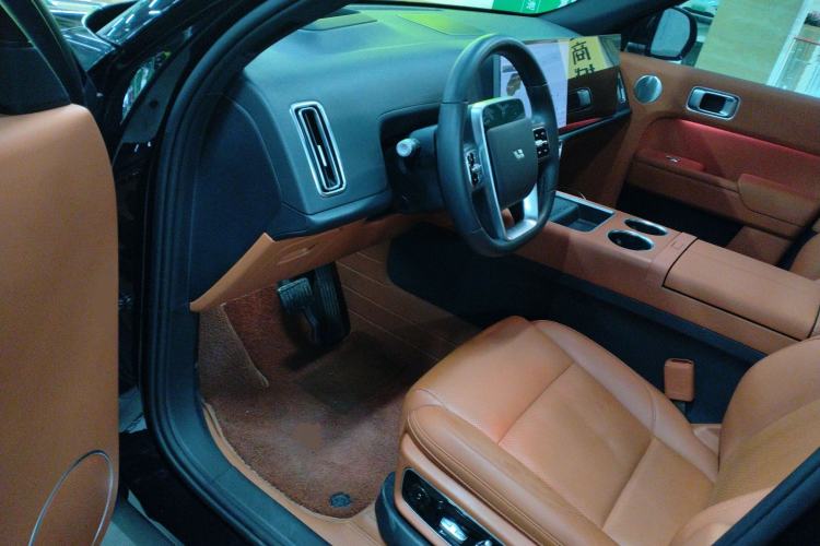 Used Li Auto L7 2023 Air model
