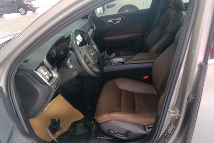 Used Volvo S60 2021 T4 Zhiyi Luxury Edition
