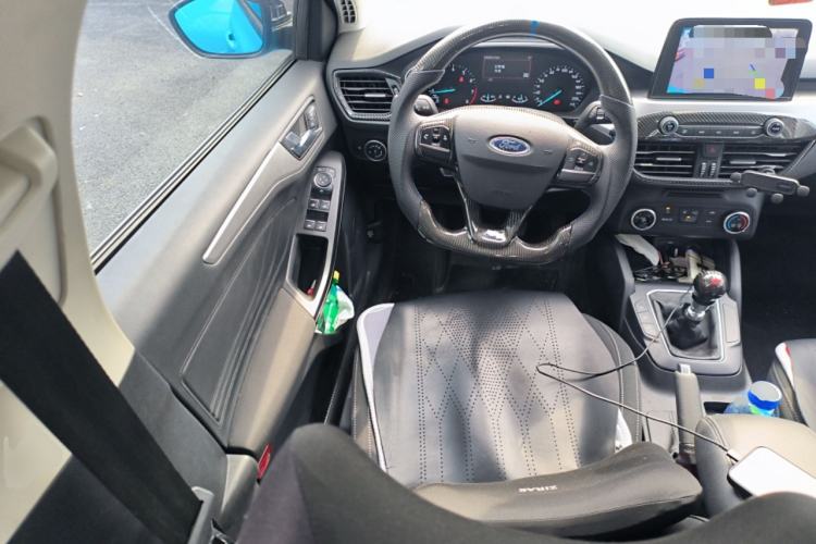 Used Ford Focus 2019 Hatchback 1.5L Manual FENGYUE Model China V Standard