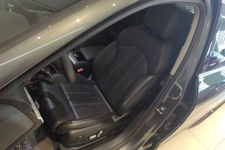 Used Audi A4L 2024 40 TFSI Fashion Dynamic Model
