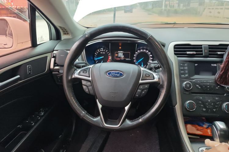 Used Ford Mondeo 2013 2.0L GTDi 200 Fashion Edition
