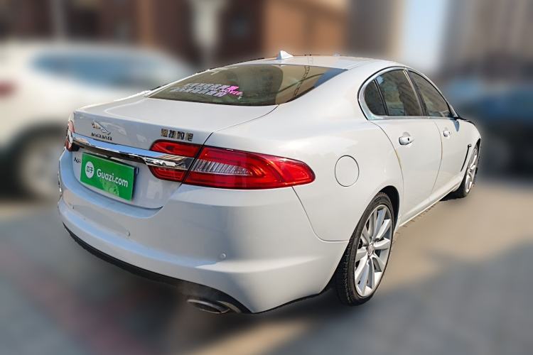 Used Jaguar XF 2015 XF 2.0T Luxury Edition Rear Right 45 Deg