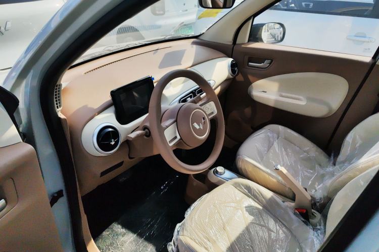 Used Wuling Hongguang MINIEV 2025 Four-Door Version Advanced Edition Driver Seat