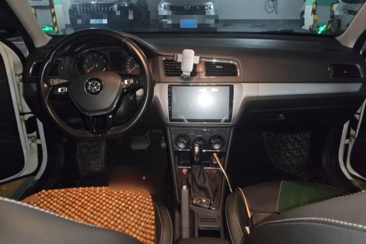 Used Volkswagen Lavida 2017 1.6L Automatic Comfort Edition
