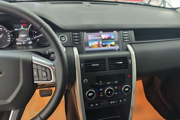 Used Land Rover Discovery Sport 2019 240 PS SE Version China VI Standard