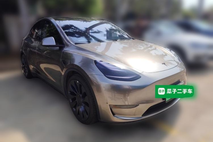 Used Tesla Model Y 2023 High-Performance All-Wheel-Drive Version
