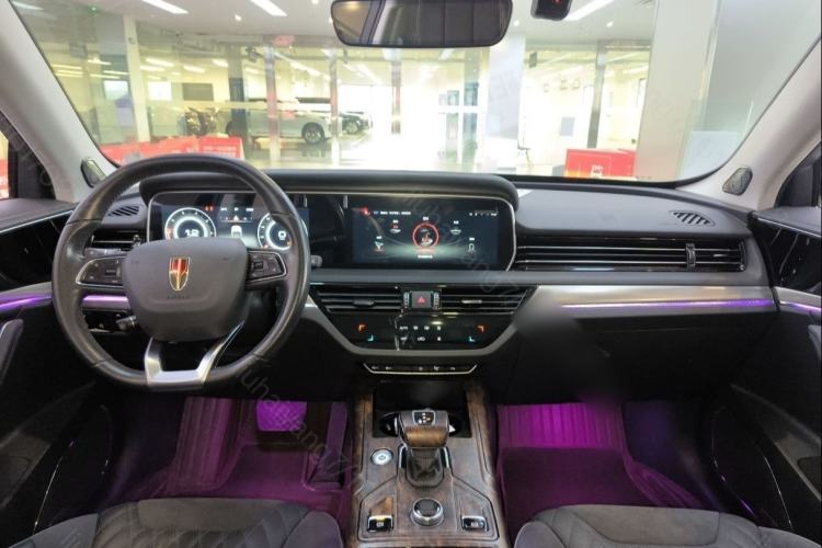 Used Hongqi HS5 2022 Revised Version 2.0T Smart Connect Flagship Edition Center Console