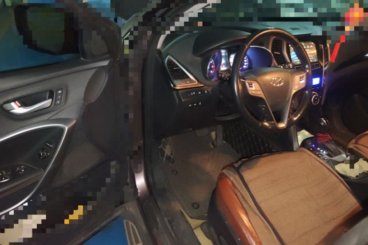 Used Hyundai Santa Fe 2013 2.0T Automatic All-Wheel Drive Top Trim
