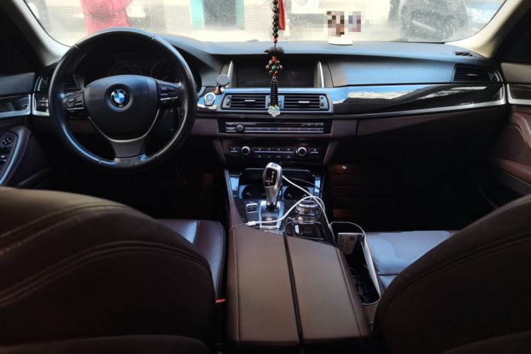 Used BMW 5 Series 2014 525Li Luxury Design Package
