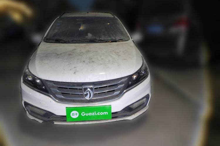 Used Baojun 310W 2017 1.5L Manual Fashion Model China V
