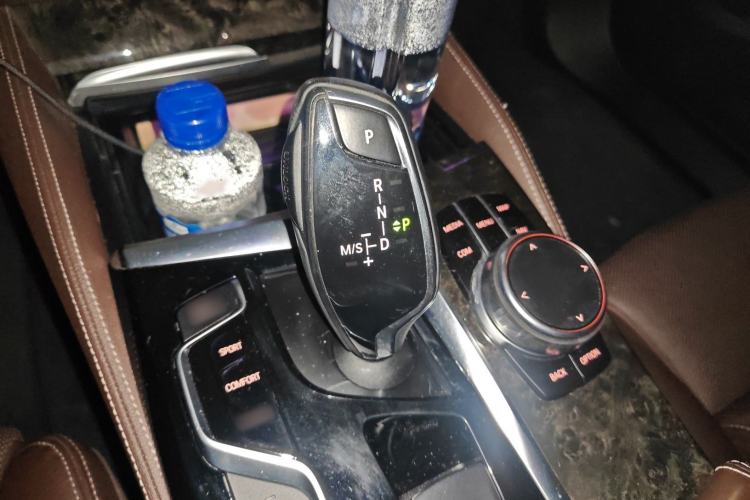 Used BMW 6 Series GT 2018 640i xDrive M Sport Package
