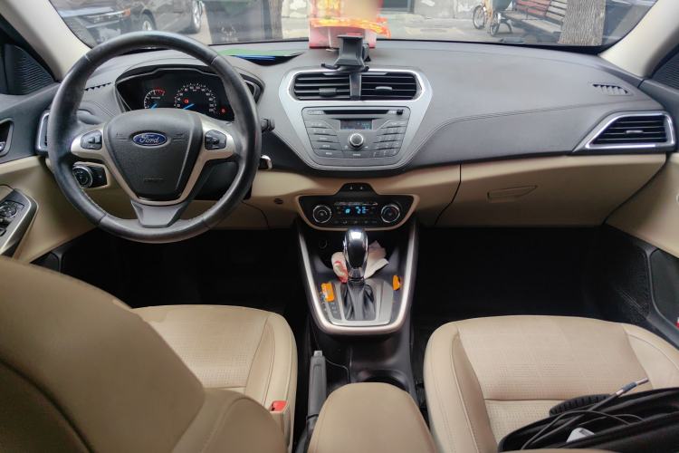 Used Ford Escort 2015 1.5L Automatic Fashion Model