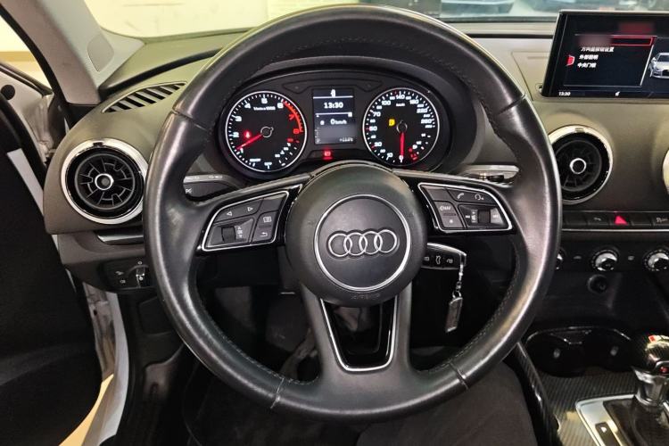 Used Audi A3 2019 Limousine 35 TFSI Fashion Edition China V standard
