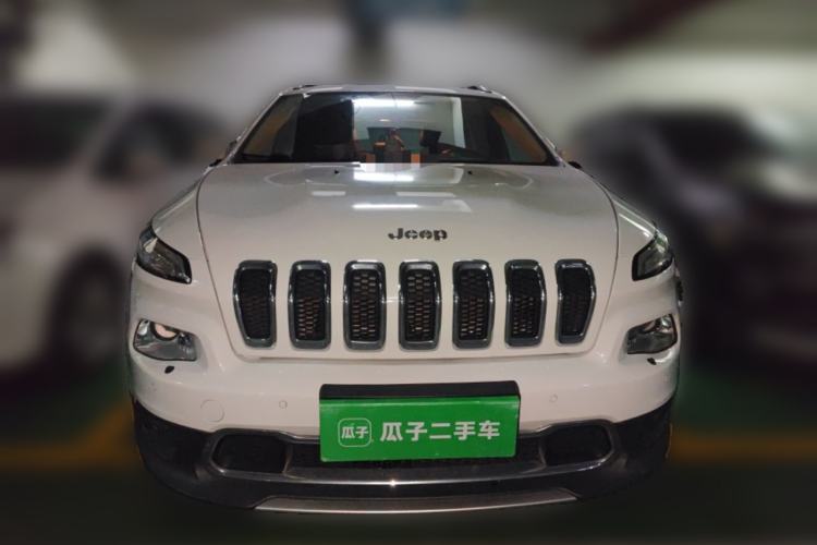 Used Jeep Cherokee 2016 2.4L Superior Edition