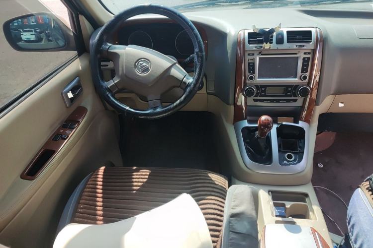 Used Foton MP-X E 2014 2.4L Wealth Express Comfort Version Basic Edition with 4G64