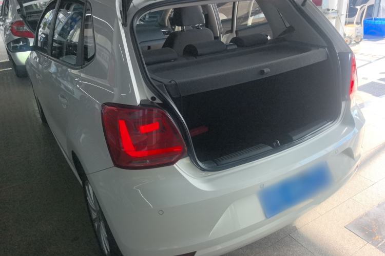 Used Volkswagen Polo 2014 1.6L Automatic Comfort Edition Rear Left 45 Deg