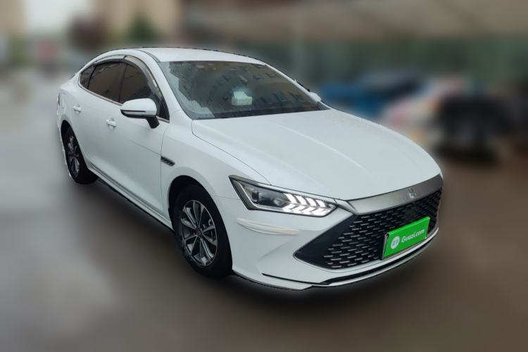 Used BYD Qin PLUS 2023 Champion Edition DM-i 55KM Leading Model Front Right 45 Deg