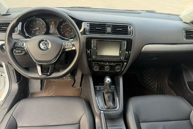 Used Volkswagen Lavida 2024 1.5L Automatic 5 Million Edition
