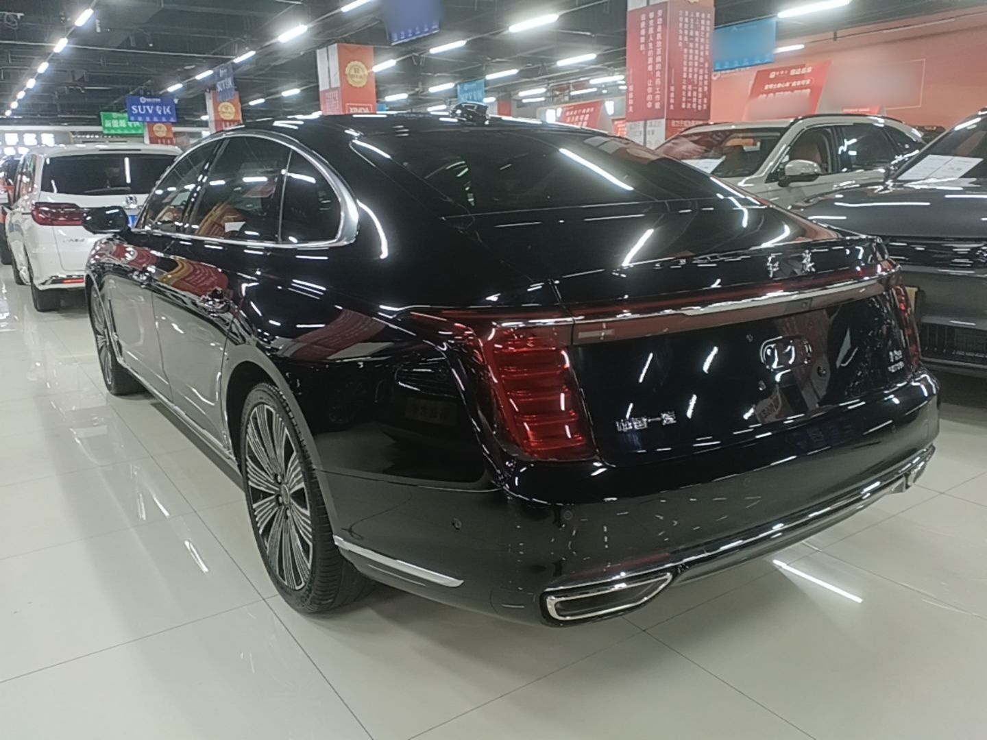 Hongqi H9 2025 2.0T Two-Wheel-Drive Flagship Luxury Business Edition 5 Seats — снимка 4