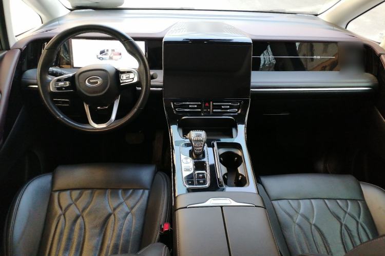 Used GAC Trumpchi M8 2024 Master Series 400T Prestige Edition Center Console