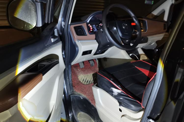 Used FORTHING Lingzhi 2019 M5L 1.6L 7-Seater Standard Model China VI