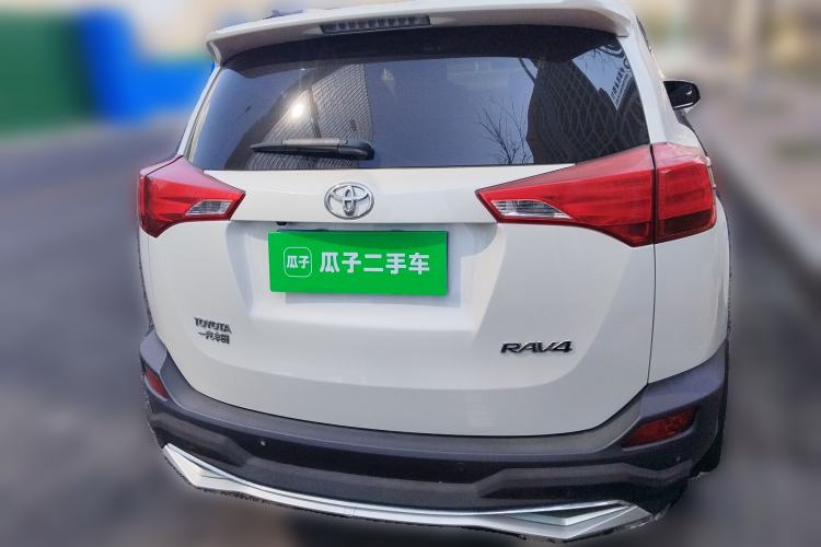 Used Toyota RAV4 2015 2.0L CVT Two-Wheel Drive Fashion Edition
