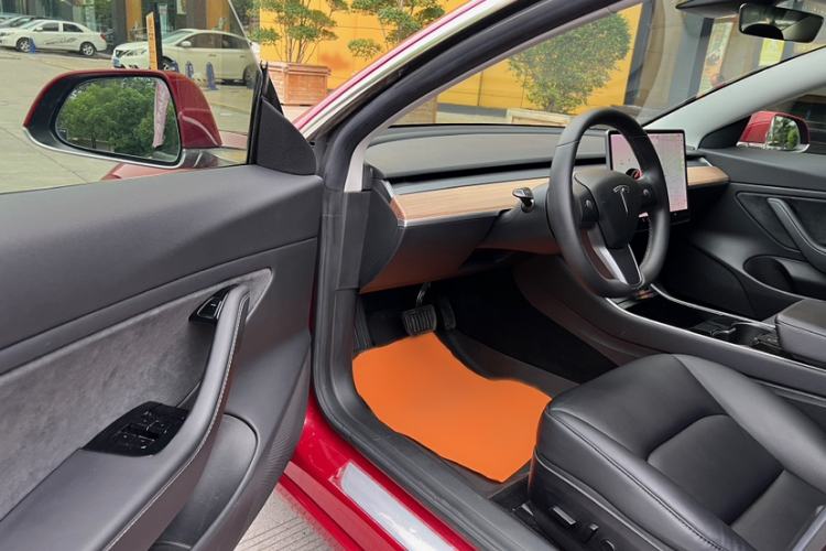 Used Tesla Model 3 2019 Long-Range All-Wheel-Drive Version