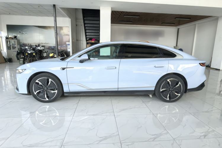 Used VOYAH PASSION 2023 Four-Wheel Drive Long-Range Version Exterior 7