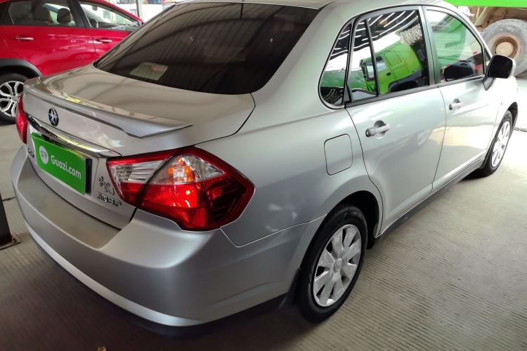 Used Venucia D50 2013 1.6L Manual Fashion Edition
