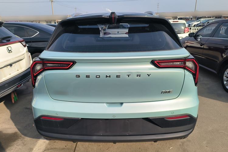 Used Geometry E Firefly 2022 401 km Linglong Tiger 4 Seats Rear