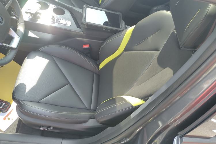 Used CHANGAN UNI-V 2022 1.5T Sport Edition