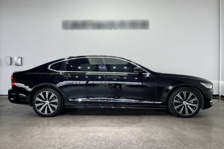 Used Volvo S90 2024 B5 Zhiyuan Luxury Edition
