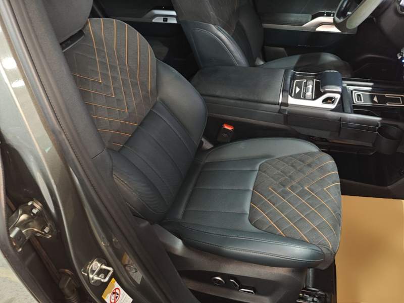 Used Deepal G318 2024 Four-Wheel-Drive Air Suspension Model — 24
