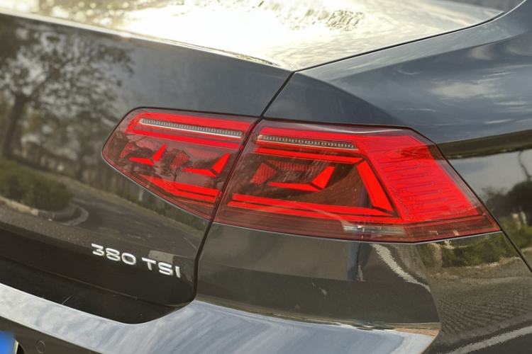 Used Volkswagen Magotan 2020 380TSI DSG Luxury Version Exterior 8