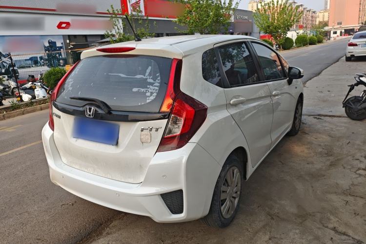 Used Honda Fit 2016 1.5L LX CVT Comfort Model Rear Right 45 Deg