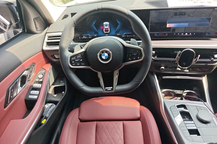 Used BMW 3 Series 2025 330Li M Sport Shadowline Package Steering Wheel