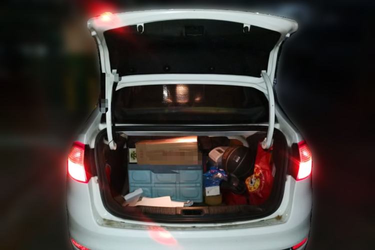 Used Ford Fiesta 2013 Sedan 1.5L Manual Fashion Edition Trunk