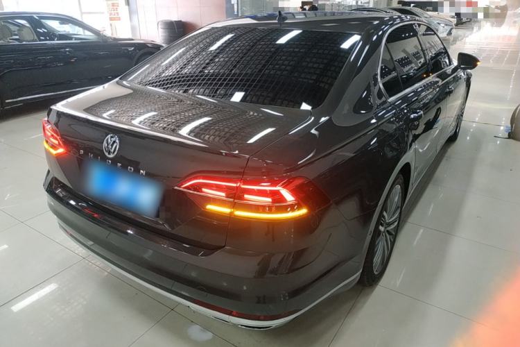 Used Volkswagen Phideon 2016 480 V6 4x4 Executive Flagship Edition
